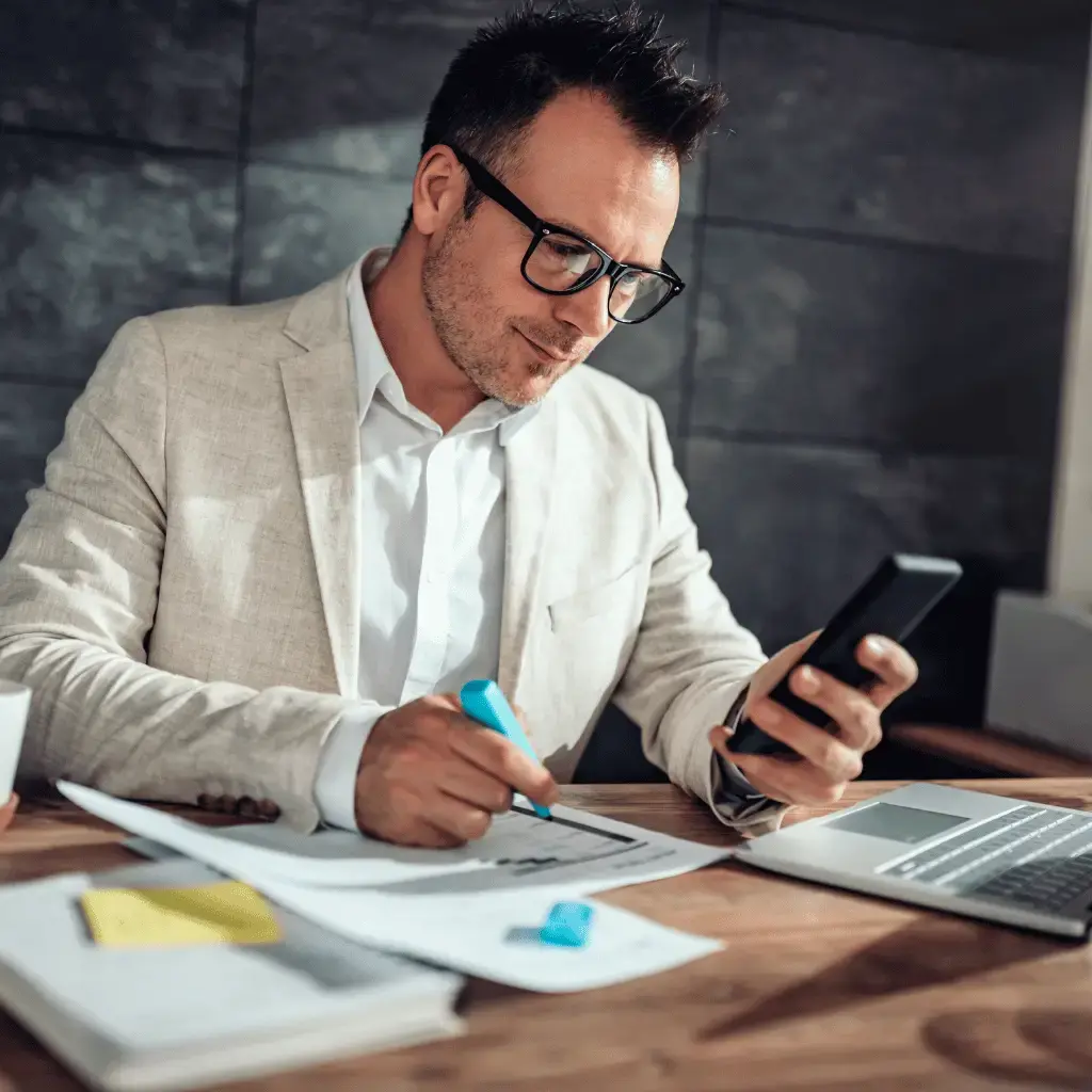 Hiring an Account Director? Here’s a Job Description [TEMPLATE]